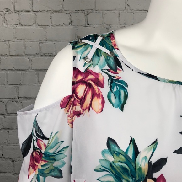 JM Collection White Floral Semi Sheer Top Size XXL - Picture 2 of 3